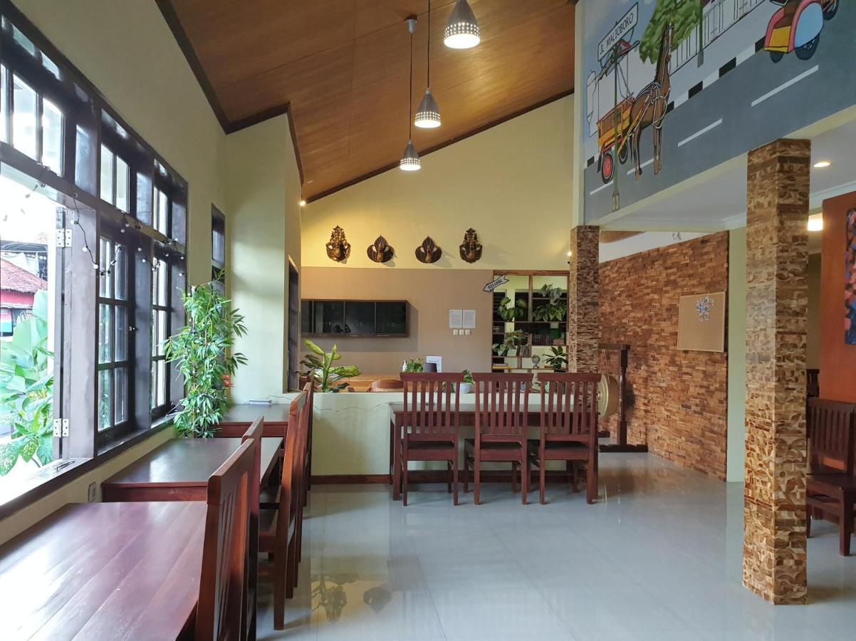 Maple Tree Homestay Maguwo Exteriér fotografie